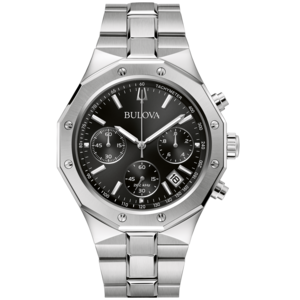 Bulova horloge met zwarte wijzerplaat en zilveren band, tachymeter functie en datum.