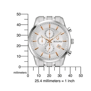 Zilverkleurig horloge met gouden accenten en een schaalverdeling in millimeters.