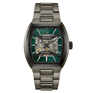 Bulova horloge, skelet wijzerplaat, groene details, automatisch, metalen band, modern design.