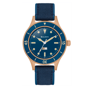 Bulova horloge met blauwe wijzerplaat en band, gouden behuizing