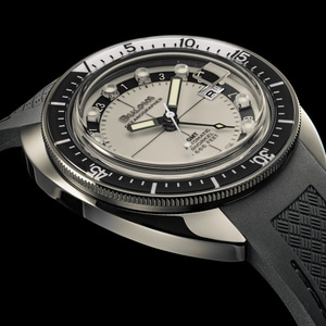 Horloge, Bulova Oceanographer, GMT, automatisch, duikhorloge, zwart, zilver, wijzerplaat, datum, 666 voet