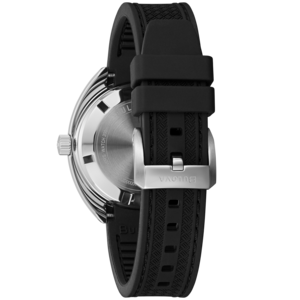 Bulova horloge met zwarte band en zilveren kast, close-up