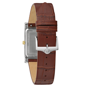 Bruin horloge met leren band en zilveren gesp, close-up