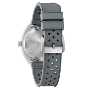 Grijze horloge met band, detailopname, Bulova-logo, waterdichtheid 100m, close-up