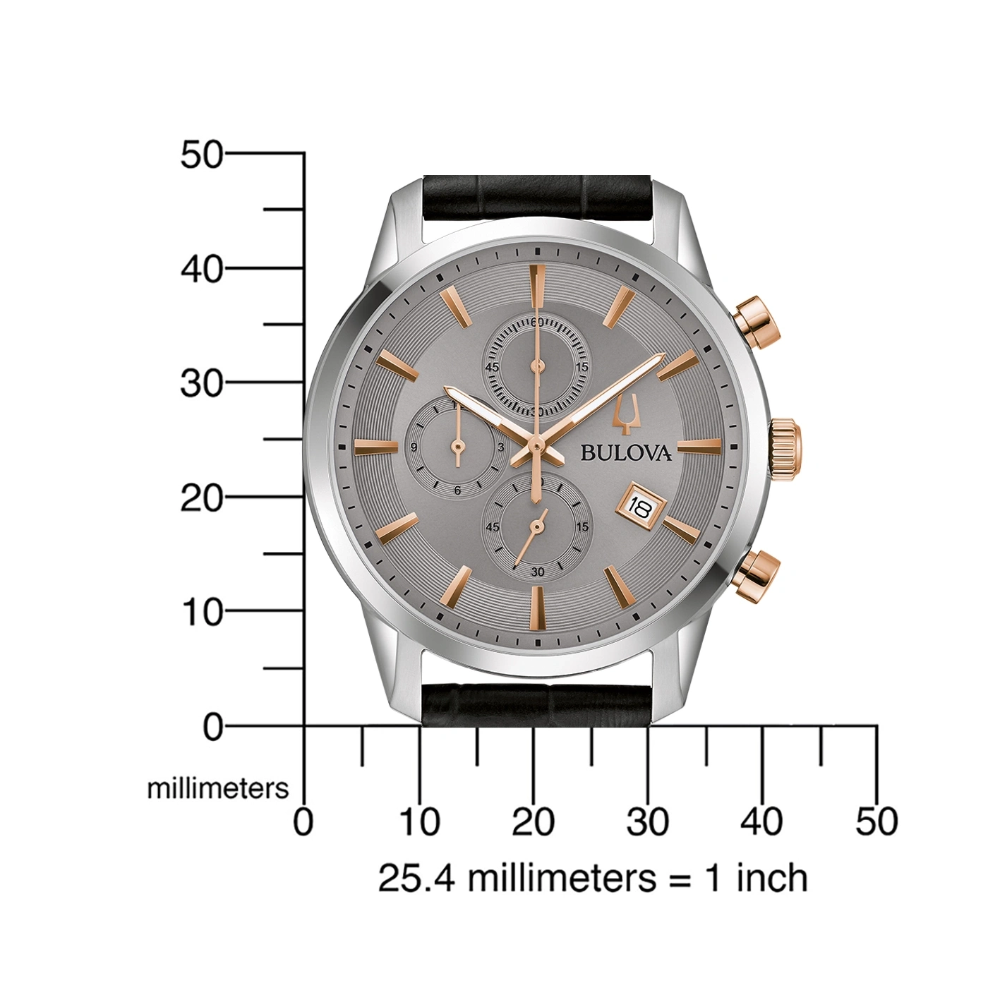 Bulova horloge met grijze wijzerplaat, gouden accenten en zwarte leren band.