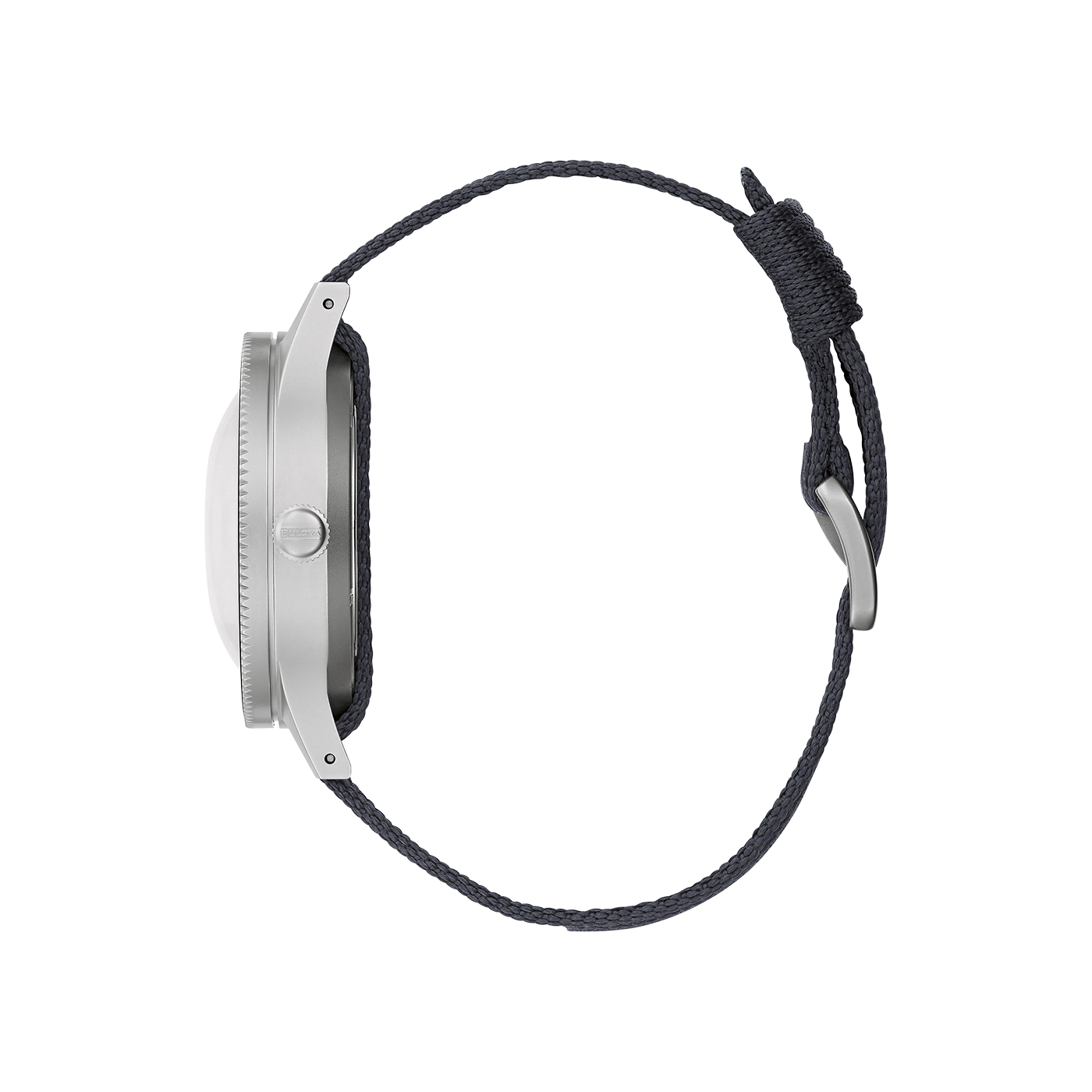 Zilveren smartwatch met donkerblauwe band, zijaanzicht, close-up, modern design
