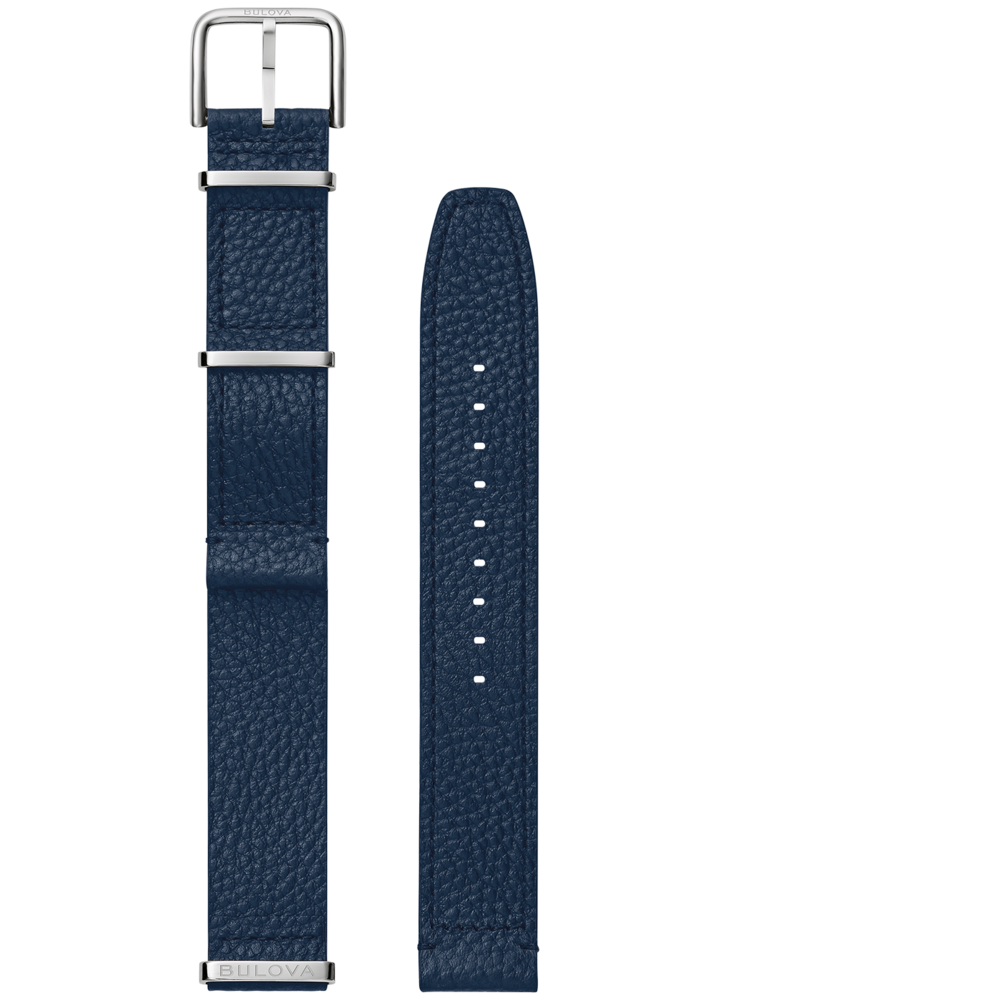 Donkerblauwe leren horlogeband met zilveren gespen en Bulova-logo.