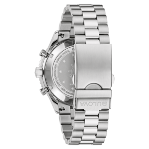 Achterkant van een zilveren horloge met armband en Bulova-logo.