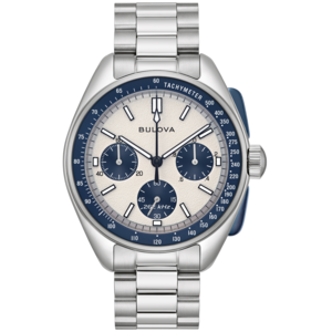 Bulova horloge met blauwe wijzerplaat en tachymeter, roestvrijstalen band.